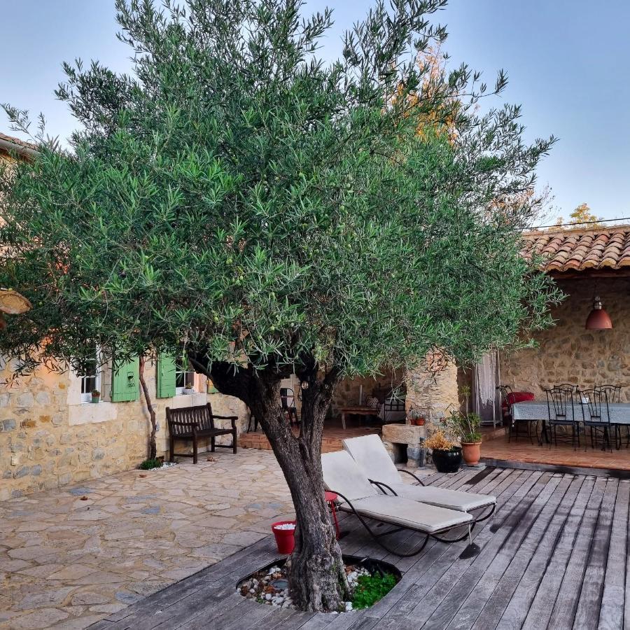 Villa de 3 chambres avec piscine privee jacuzzi et jardin clos a Lussana Lussan  Esterno foto